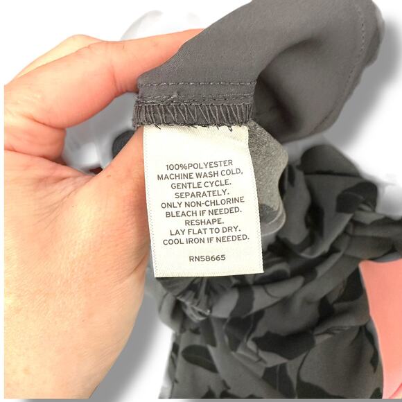 Nordstrom Rack Black Gray Floral Tailored Pleated Wide Leg Flowy Pants Small - Picture 7 of 7